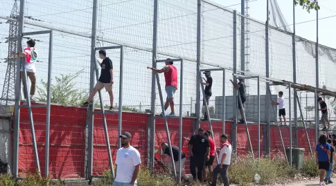 Fans of Hapoel T.