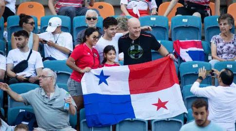 Panama fans (Itzik Belnitsky)